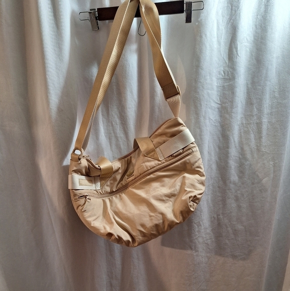 Adidas puffer shopper tote bag - Picture 1 of 5